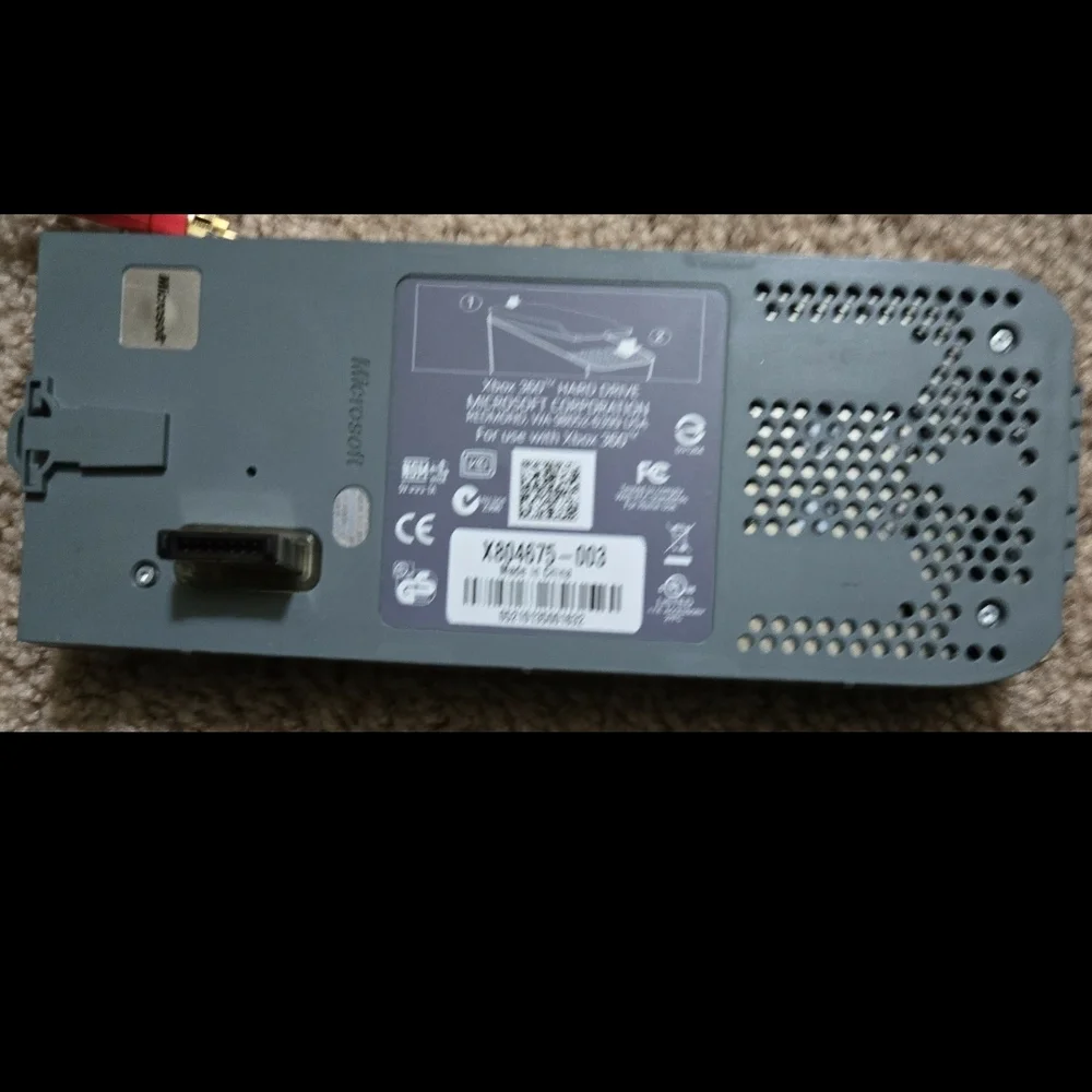 Av cables and 4gb hard drive for xbox 360, tested working.